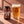 Grunge IPA in lattina con il bicchiere, luce del sole
